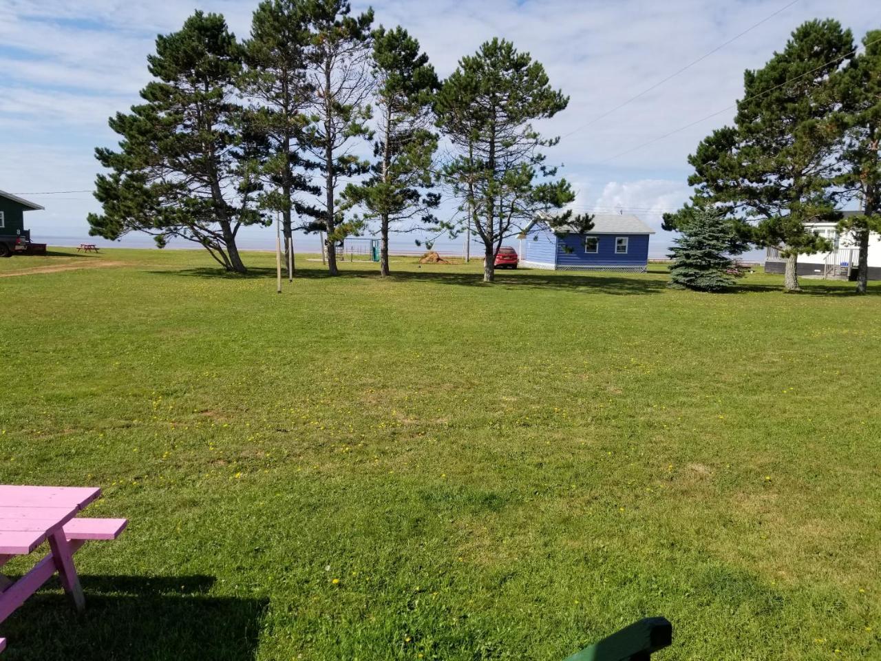 Blue Spruces Cottages Hampton 외부 사진