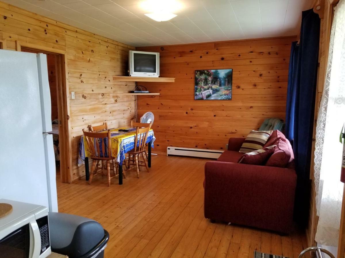 Blue Spruces Cottages Hampton 외부 사진